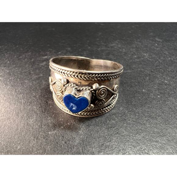 Vintage Sterling Silver Heart Ring | Indonesian Artisan | Size 10–10.25 - Picture 5 of 16